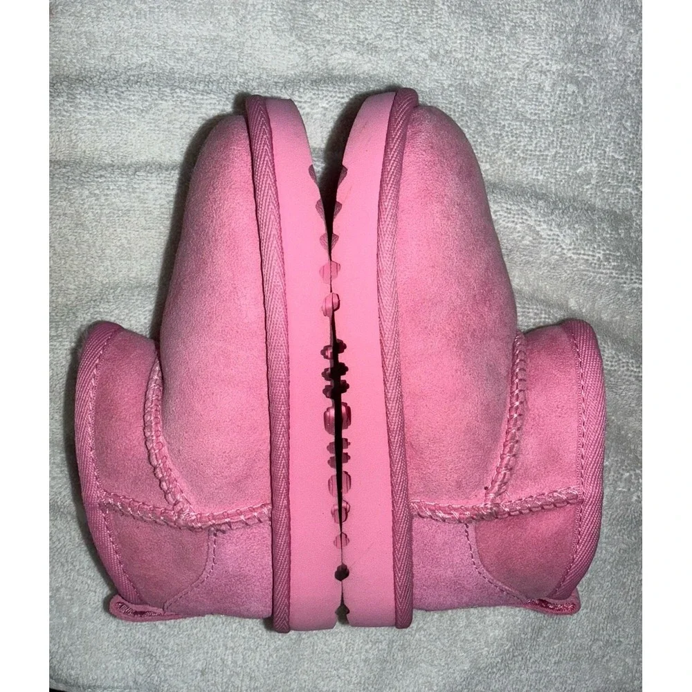 Uggs Classic Ultra Mini  Pink Boots Youth Girls Size 9‎